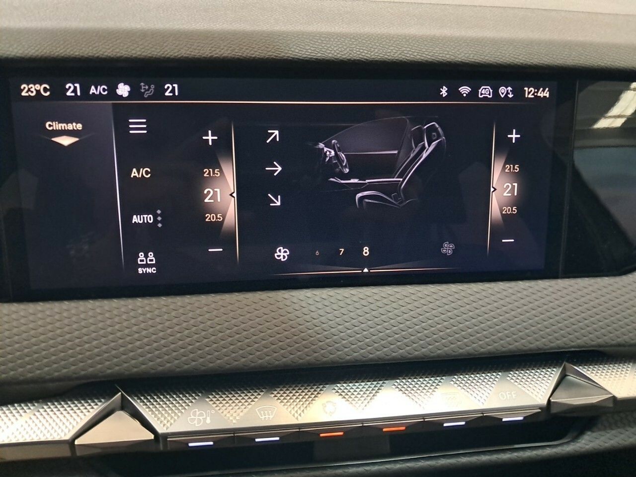 Foto DS Automobiles DS 4 17