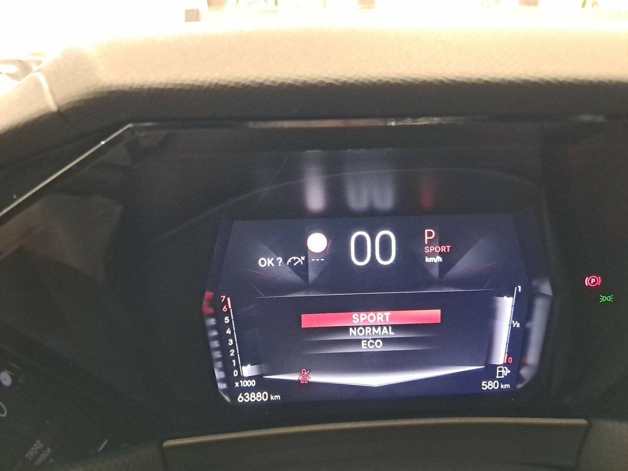 Foto DS Automobiles DS 4 35
