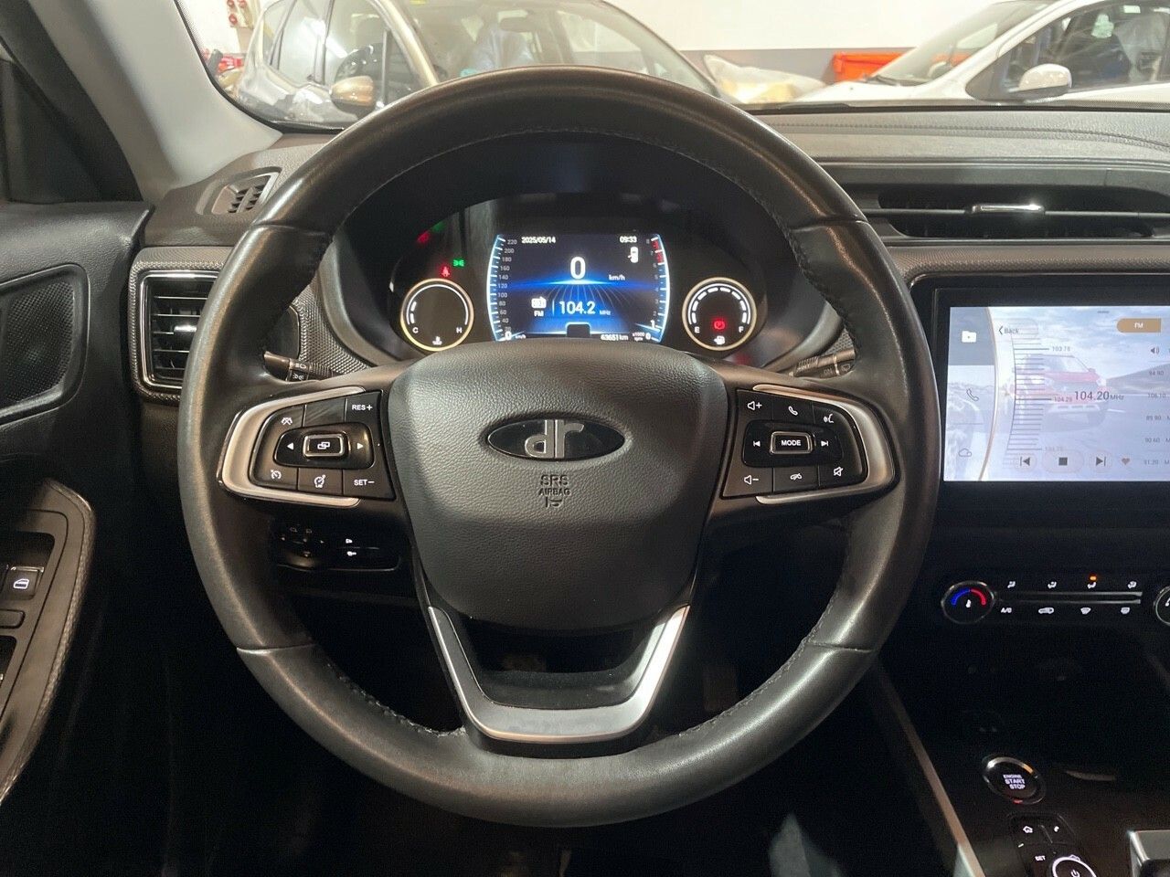 Foto DR Automobiles DR4 11