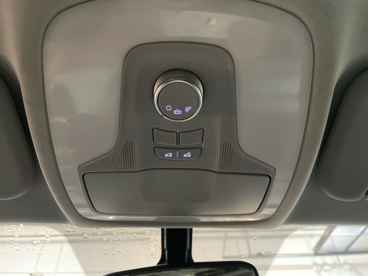 Foto DR Automobiles DR4 19