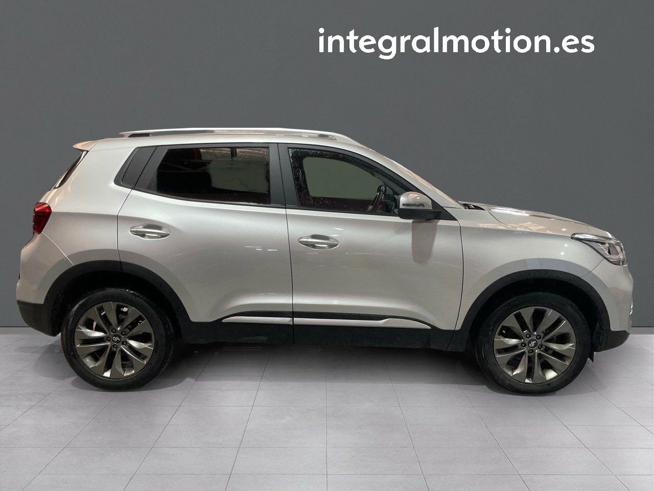 Foto DR Automobiles DR4 26