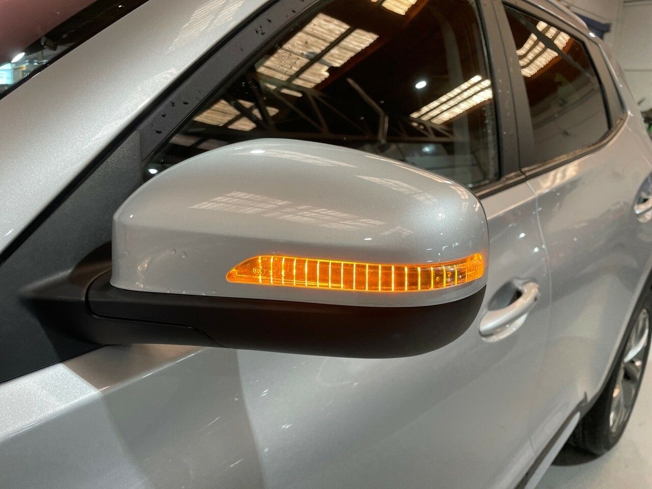 Foto DR Automobiles DR4 31