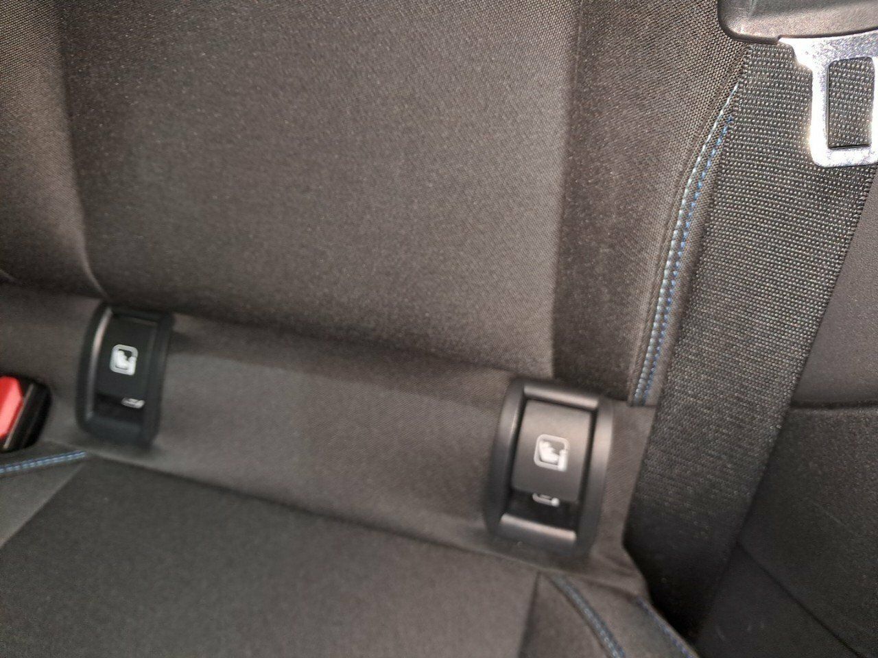 Foto LYNK&CO 01 19