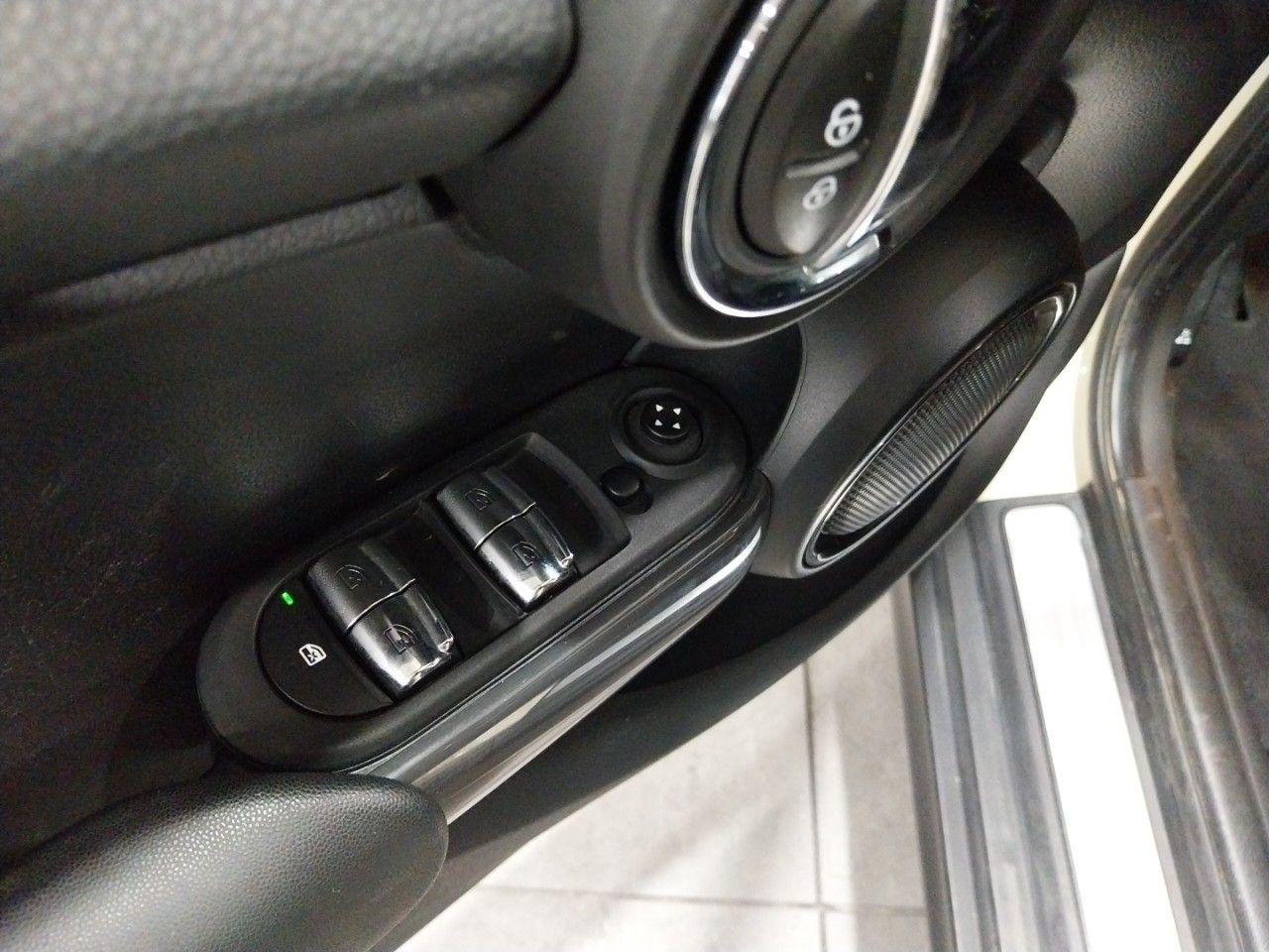 Foto Mini One 33