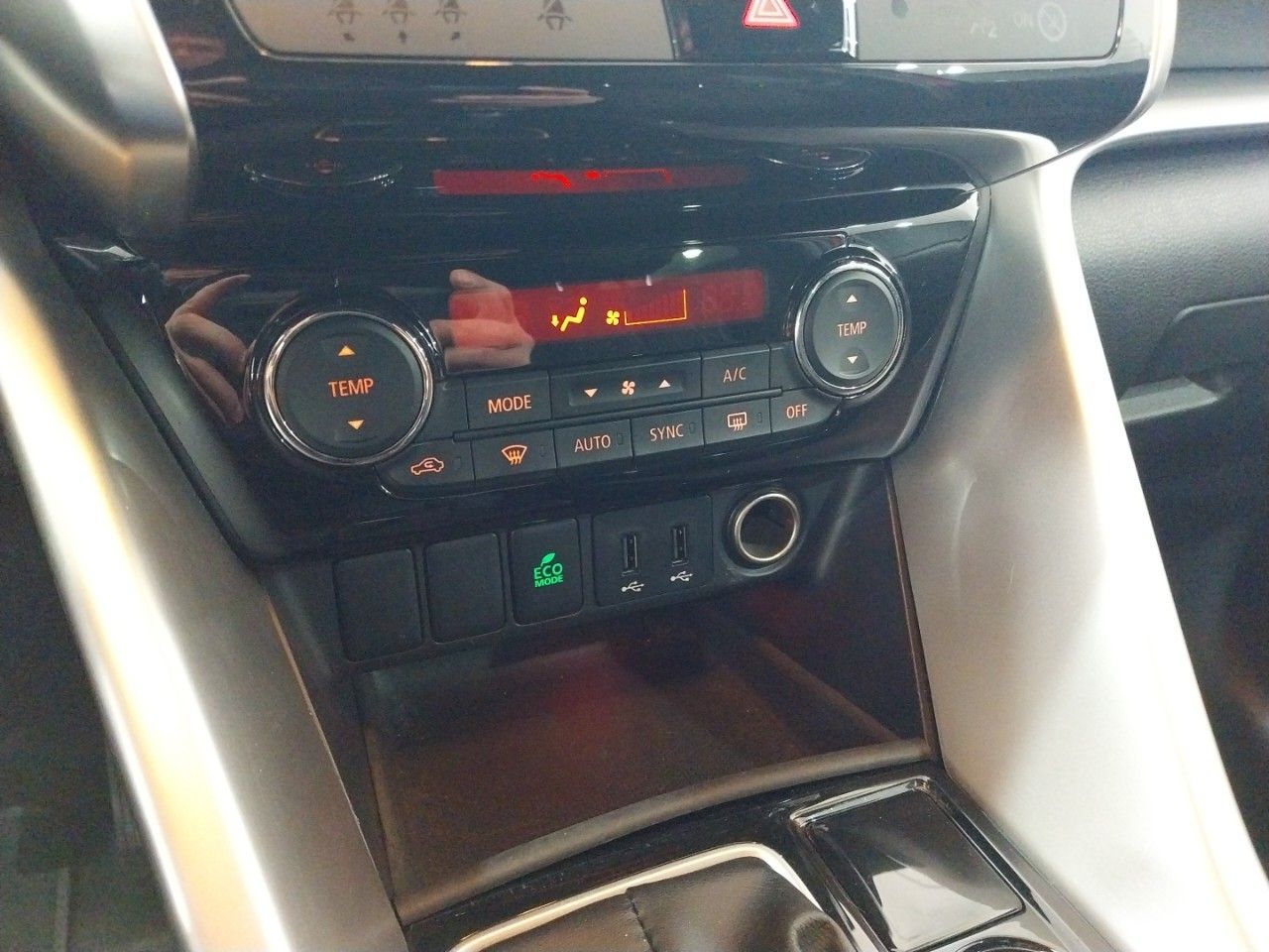 Foto Mitsubishi Eclipse Cross 17