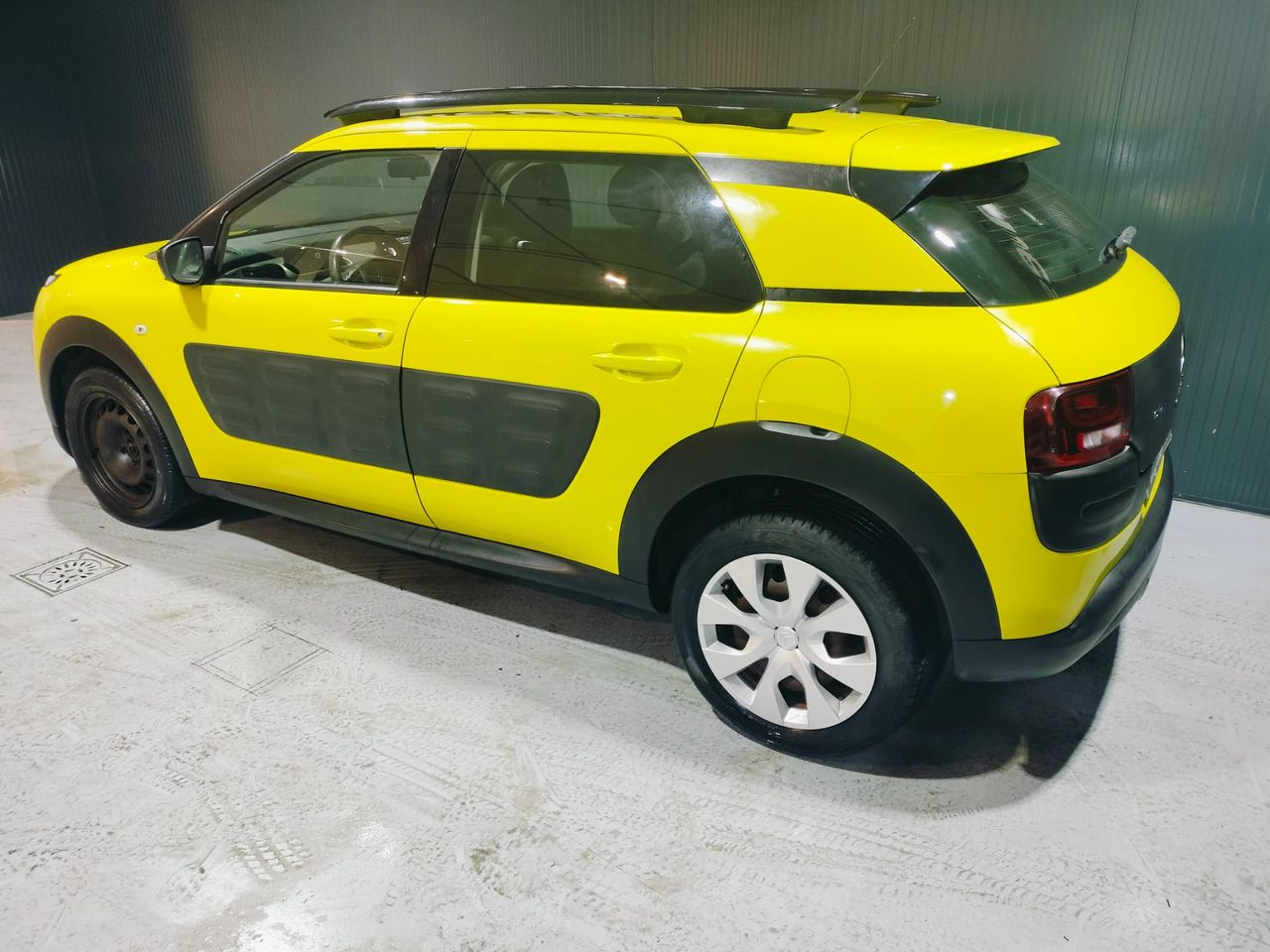 Foto Citroën C4 Cactus 17