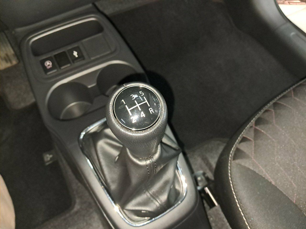 Foto Mitsubishi Space Star 7