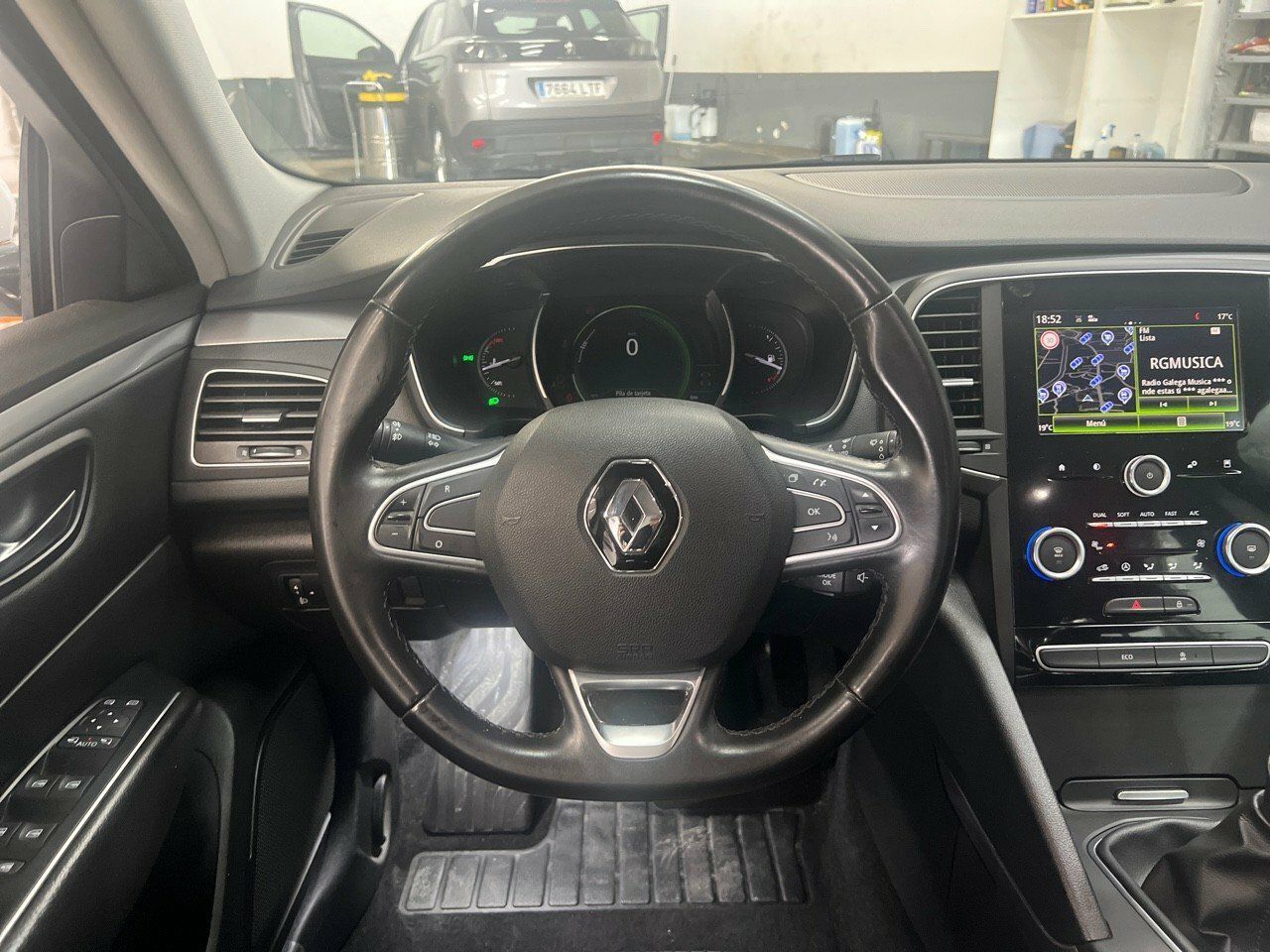 Foto Renault Talisman 11