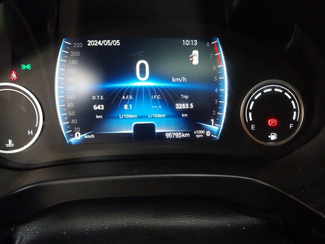 Foto DR Automobiles DR4 8