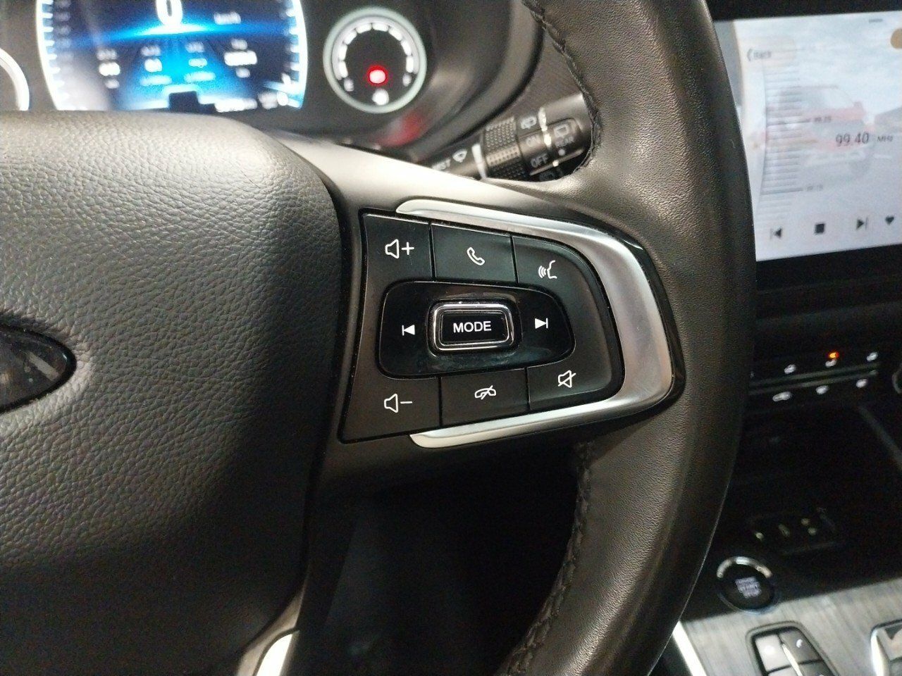 Foto DR Automobiles DR4 13