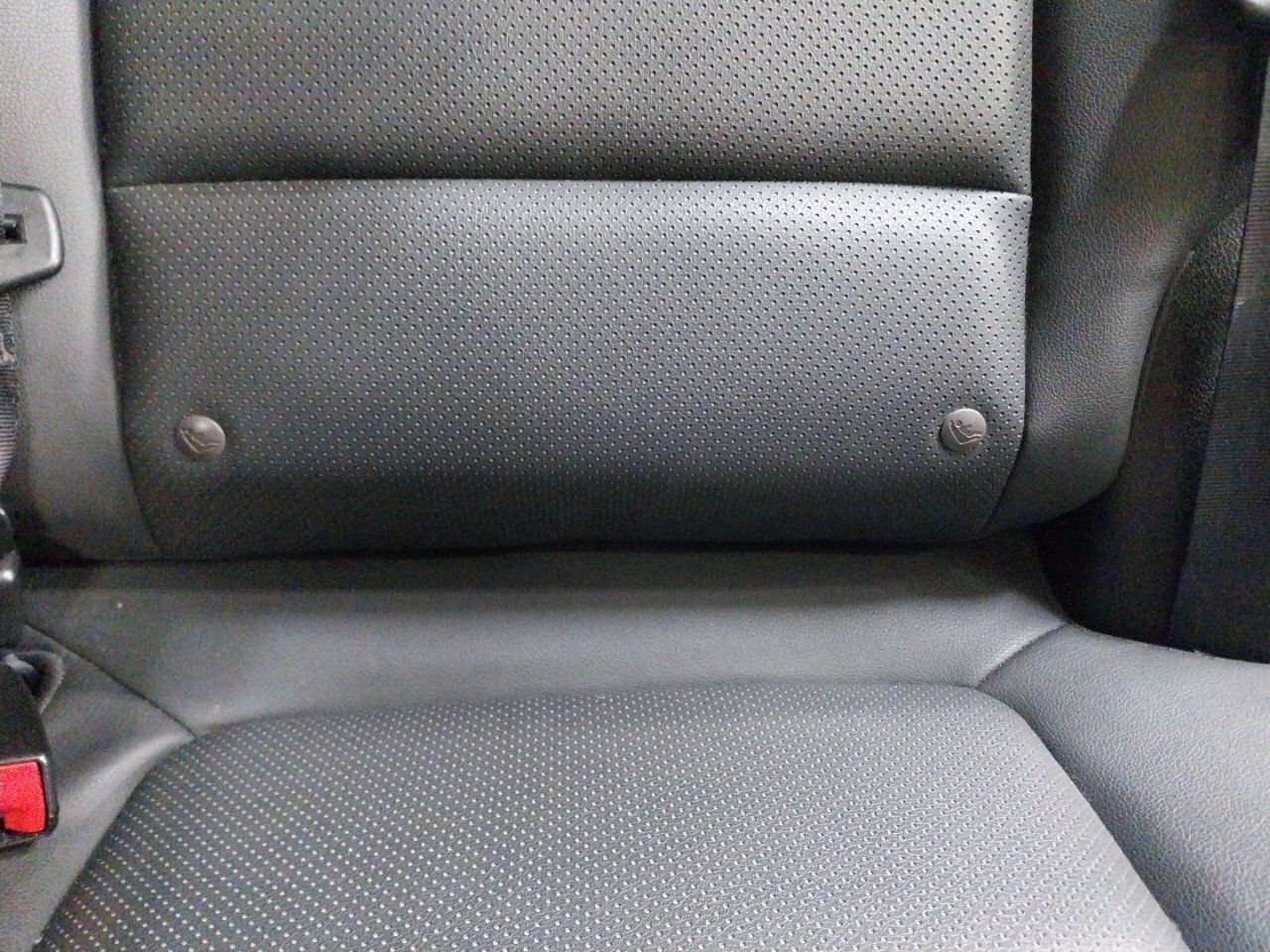 Foto DR Automobiles DR4 23