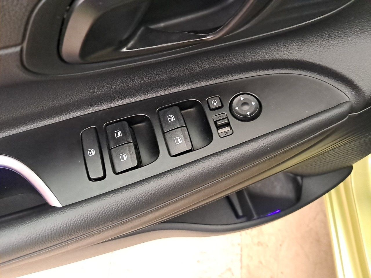 Foto Hyundai i20 32