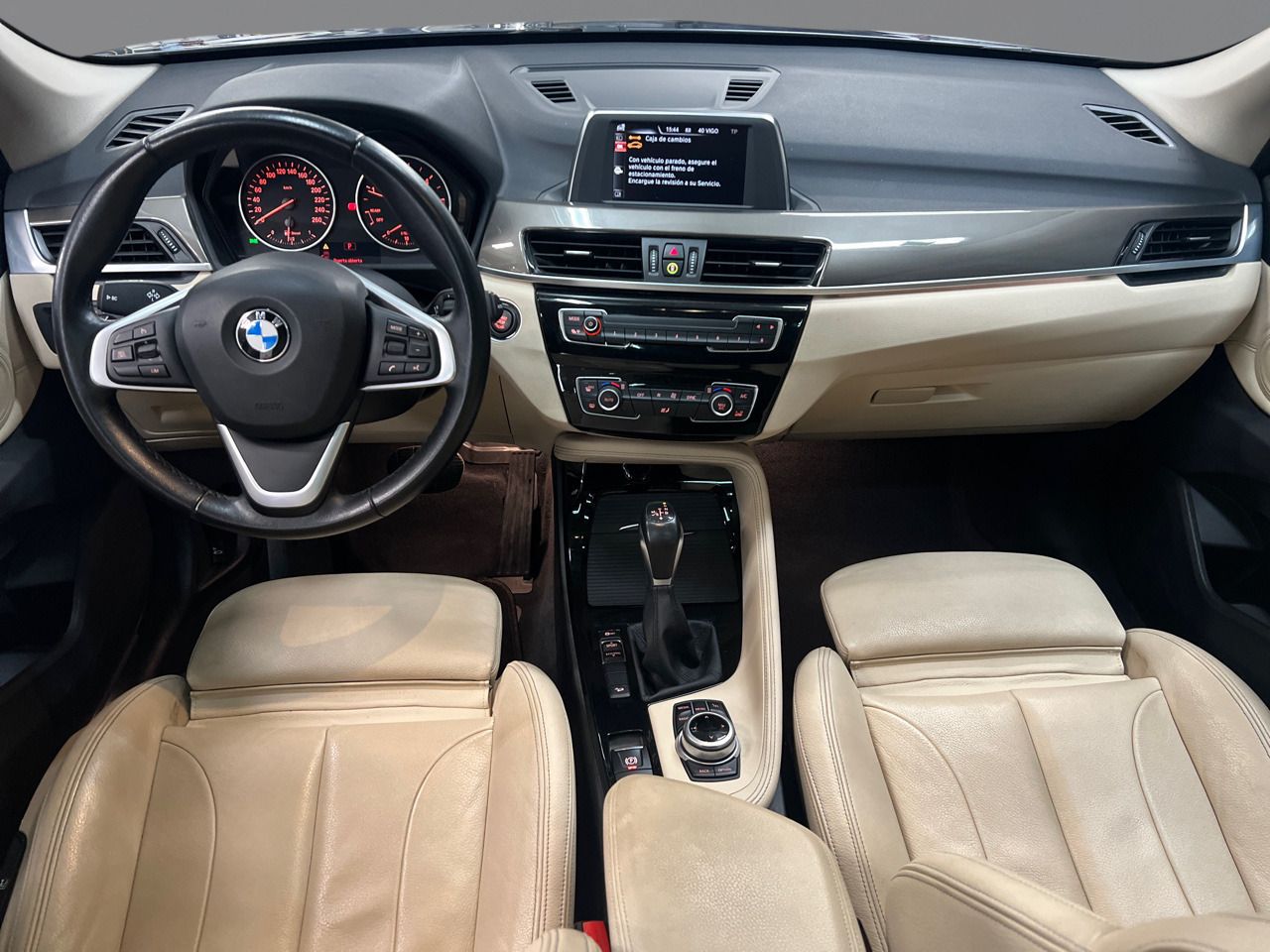 Foto BMW X1 7