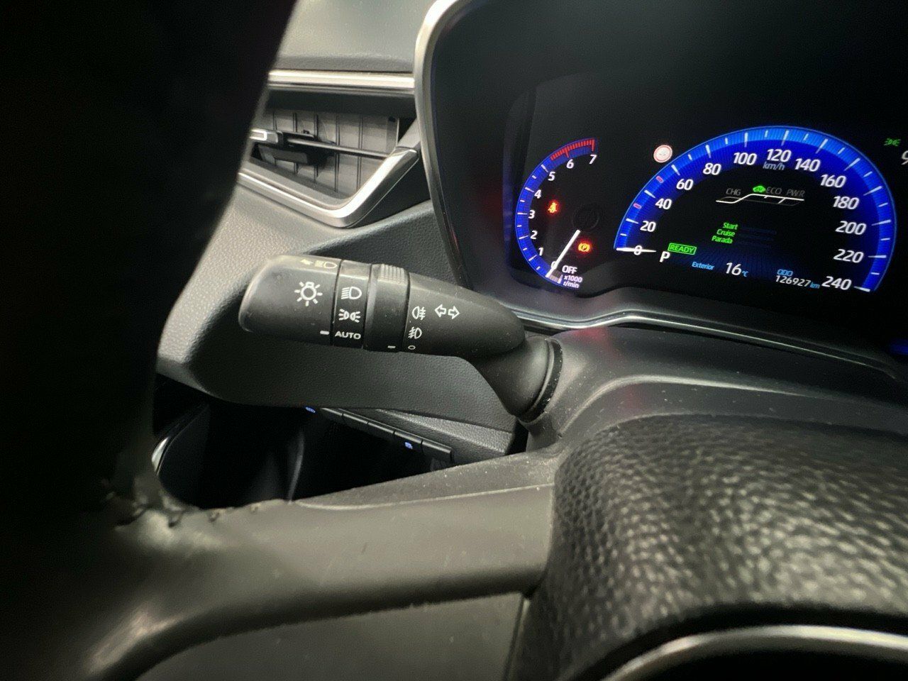 Foto Toyota Corolla 14