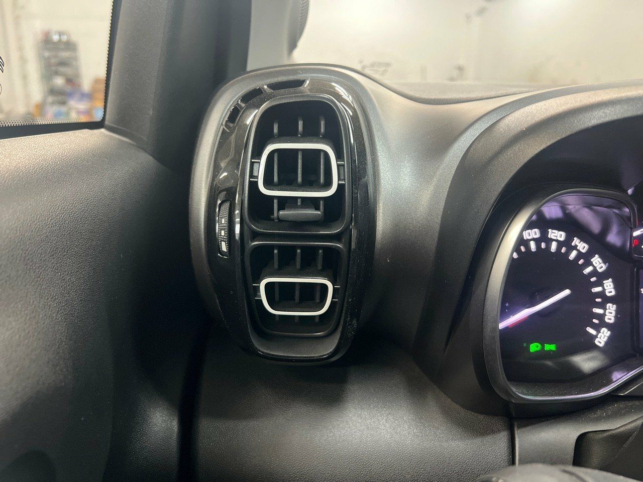 Foto Citroën C3 Aircross 21