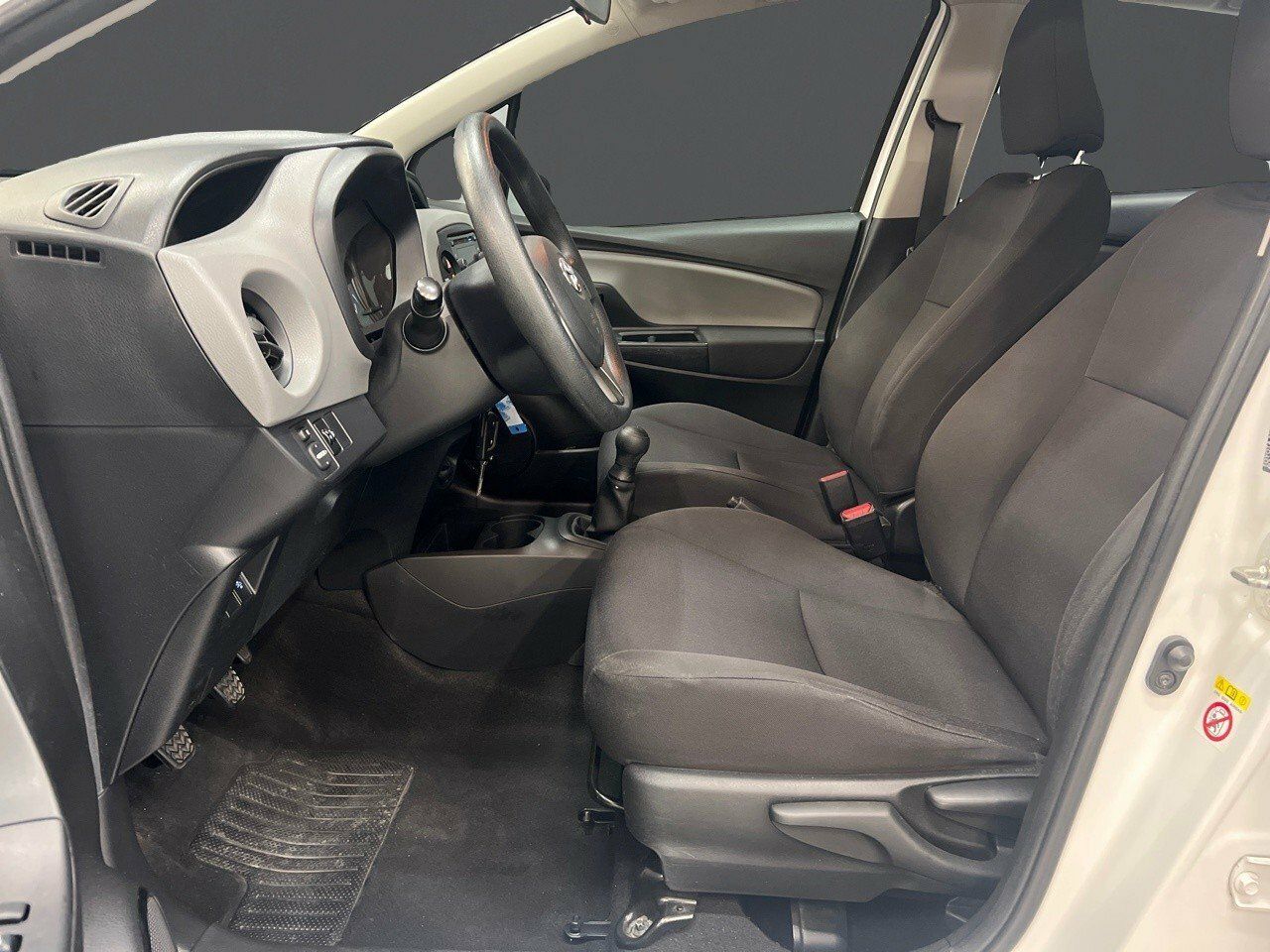 Foto Toyota Yaris 6