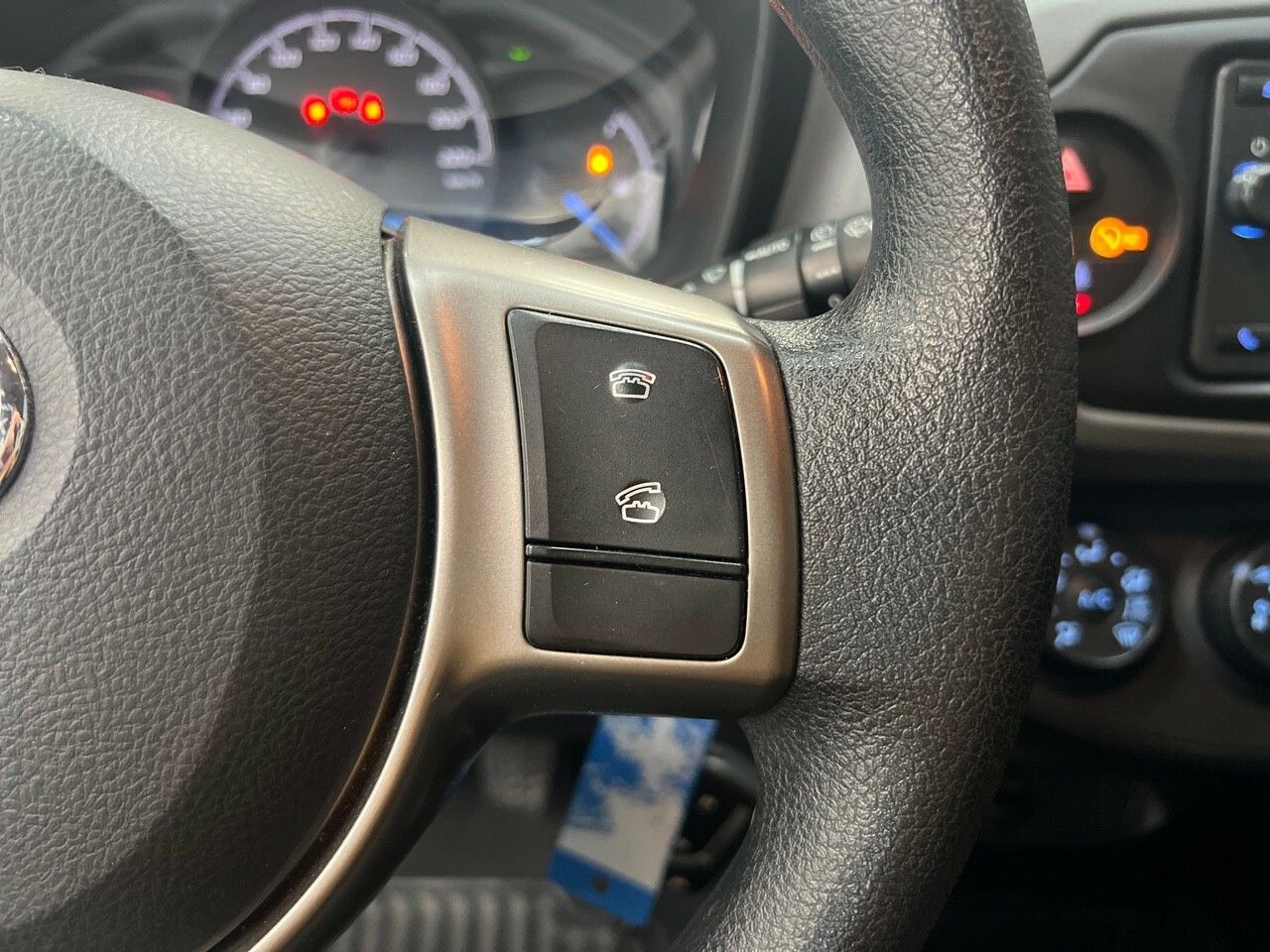 Foto Toyota Yaris 13