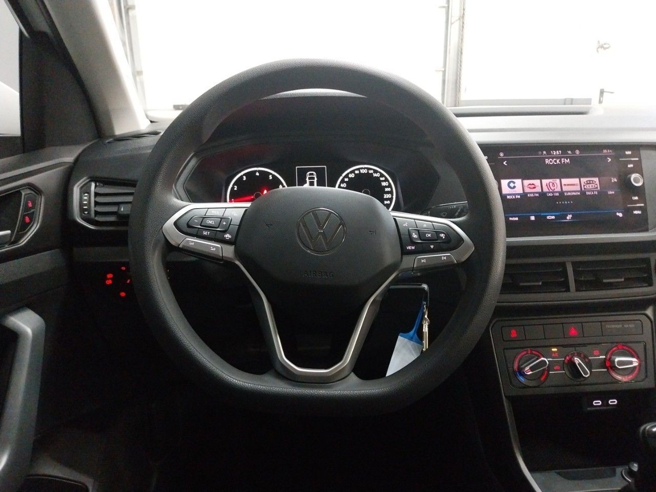 Foto Volkswagen T-Cross 10