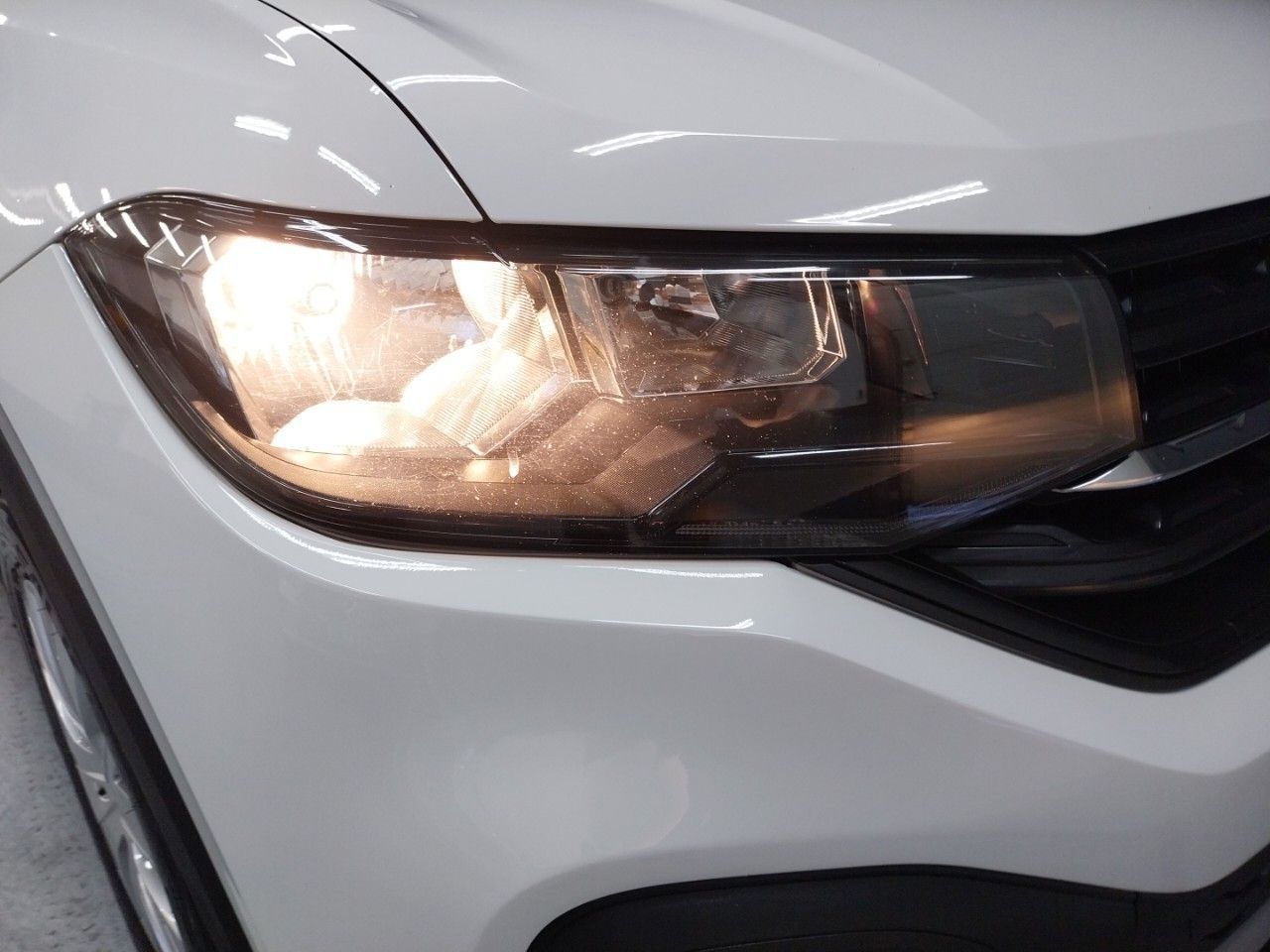 Foto Volkswagen T-Cross 25