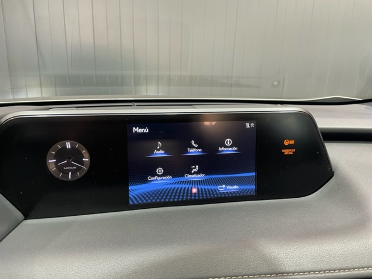 Foto Lexus UX 35