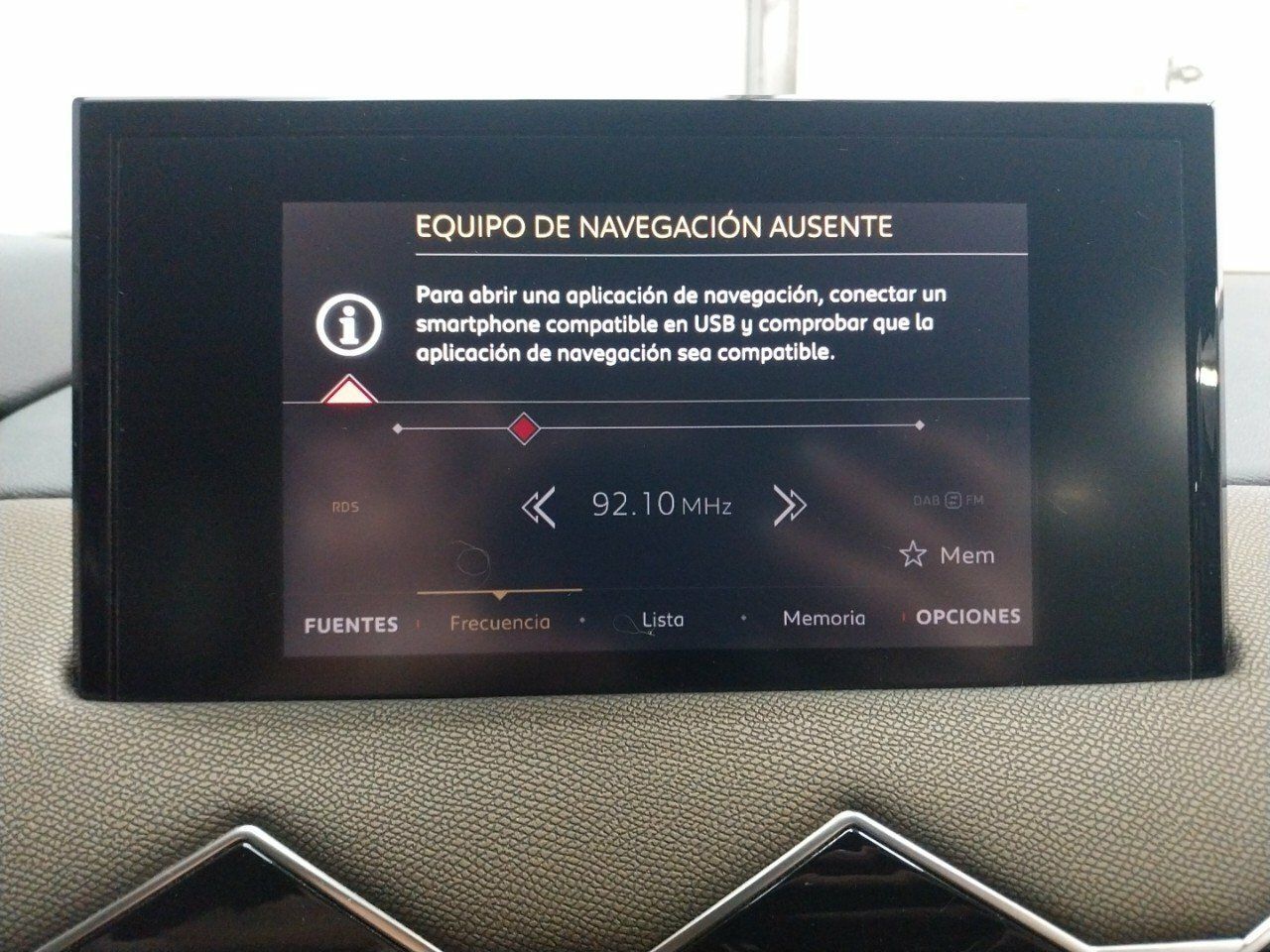 Foto DS Automobiles DS 3 14