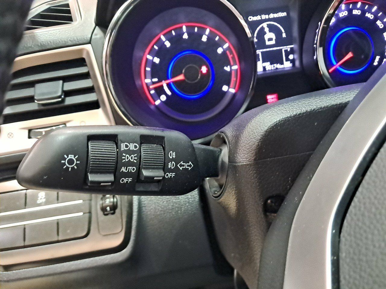 Foto SsangYong Tivoli 12