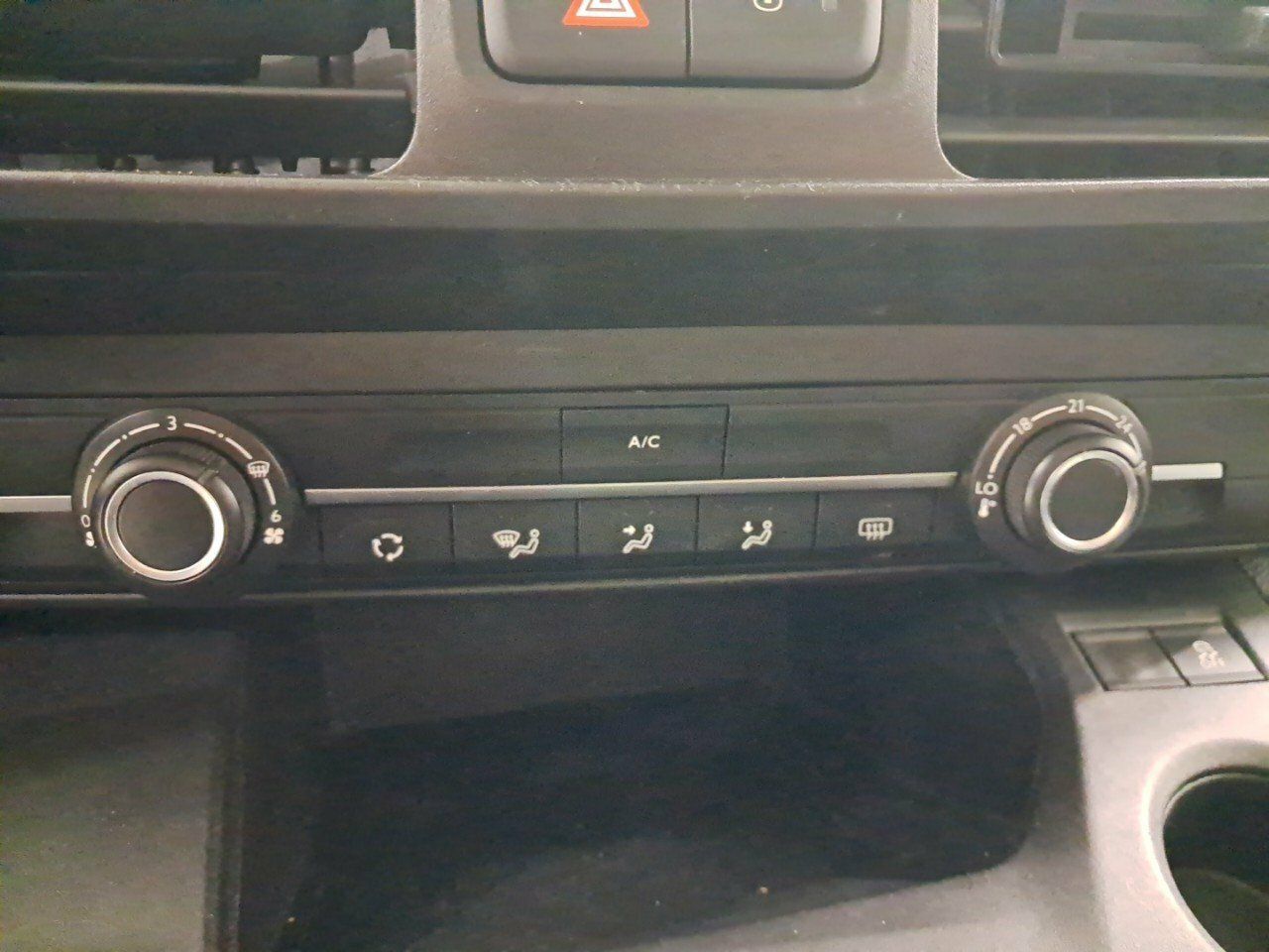 Foto Peugeot Rifter 11