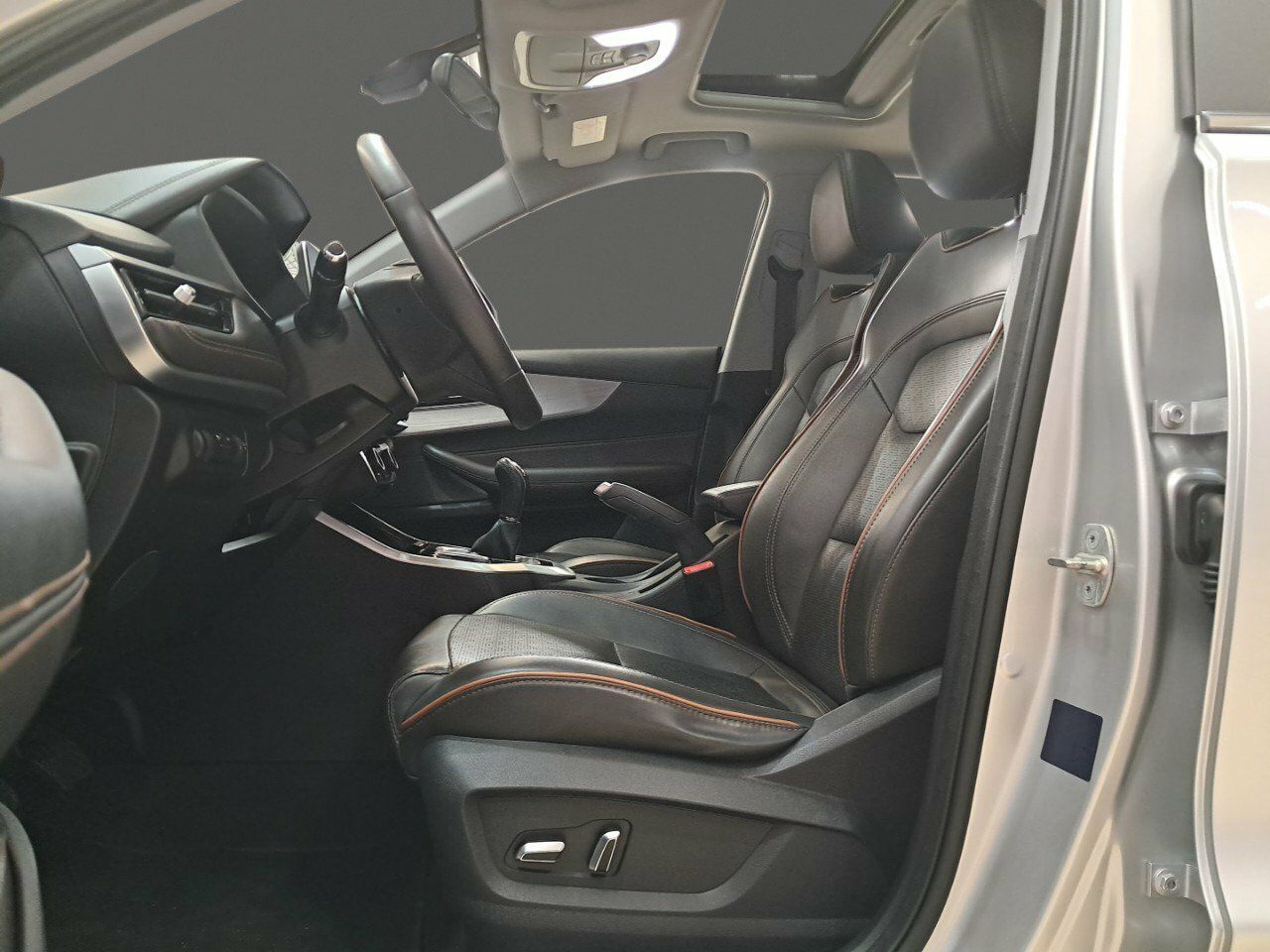 Foto DR Automobiles DR5 6