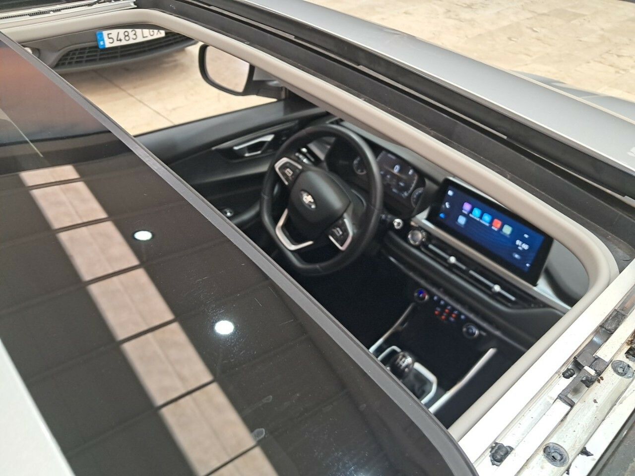 Foto DR Automobiles DR5 35