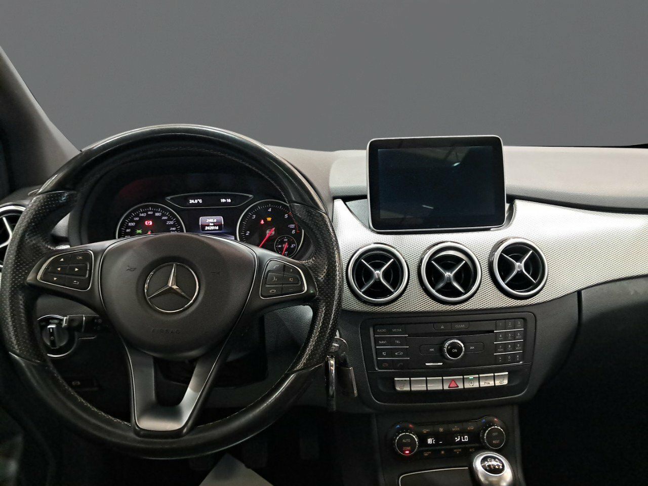 Foto Mercedes-Benz Clase B 7