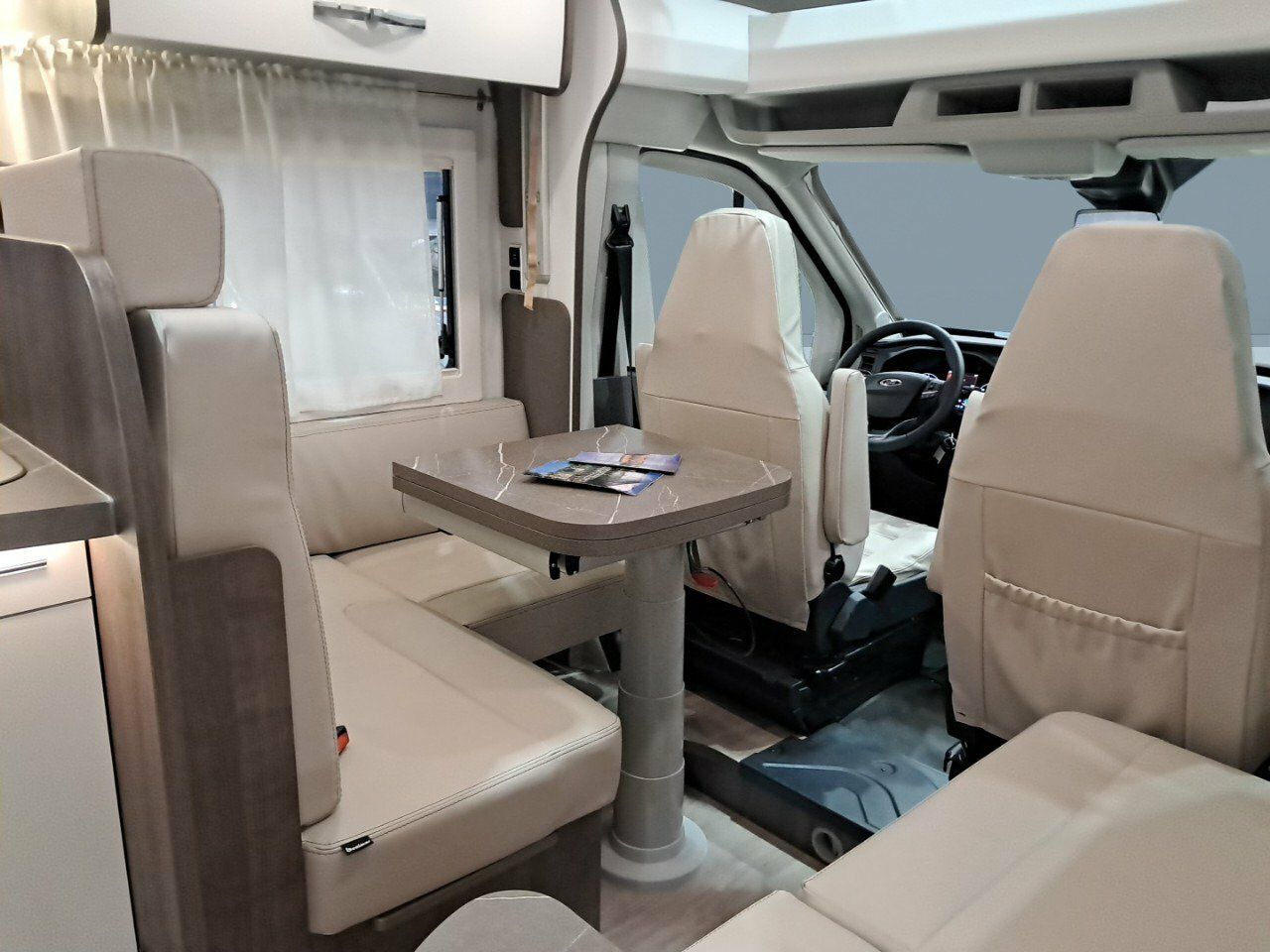 Foto Ford Transit 10