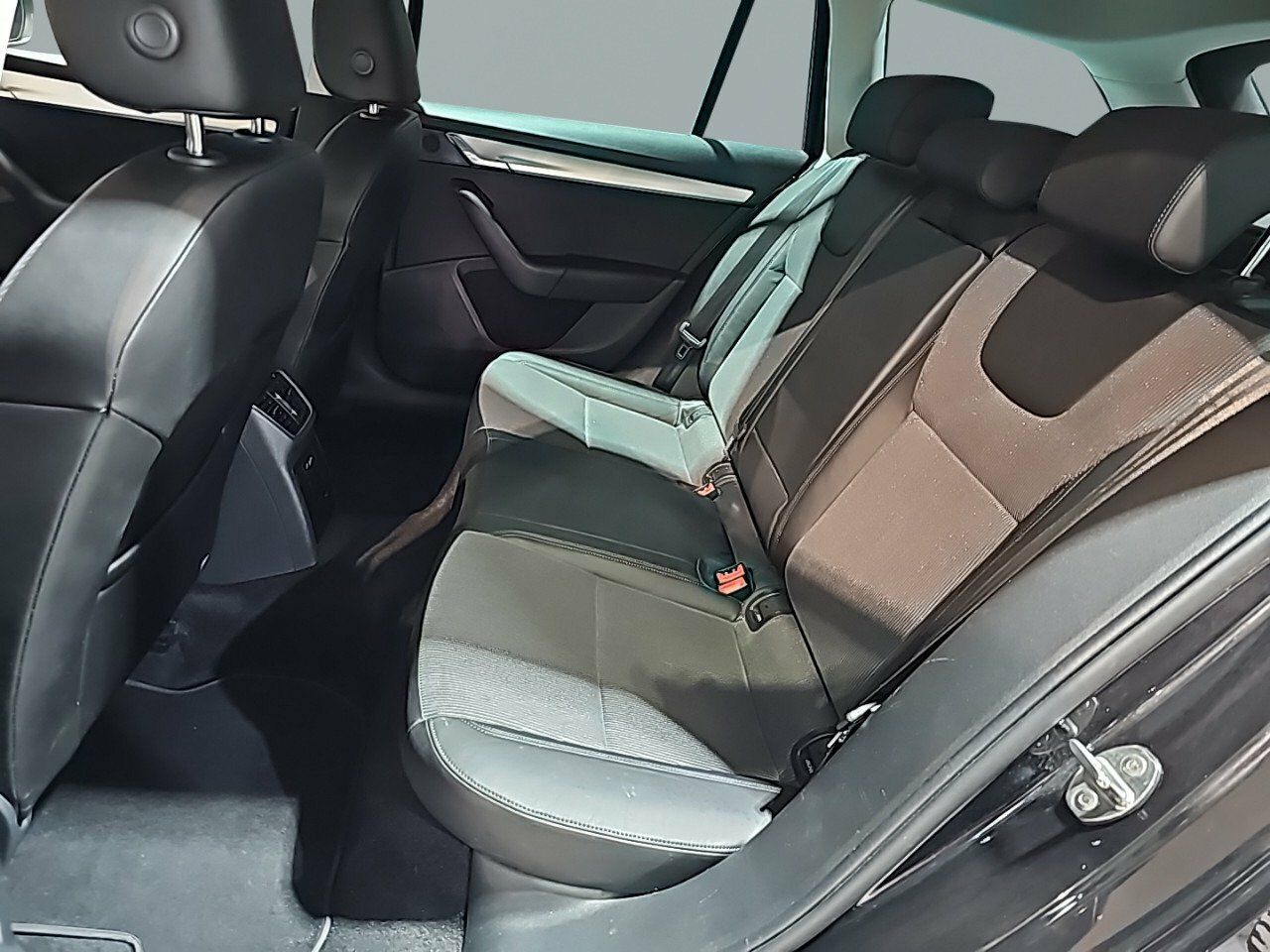 Foto Skoda Octavia 10