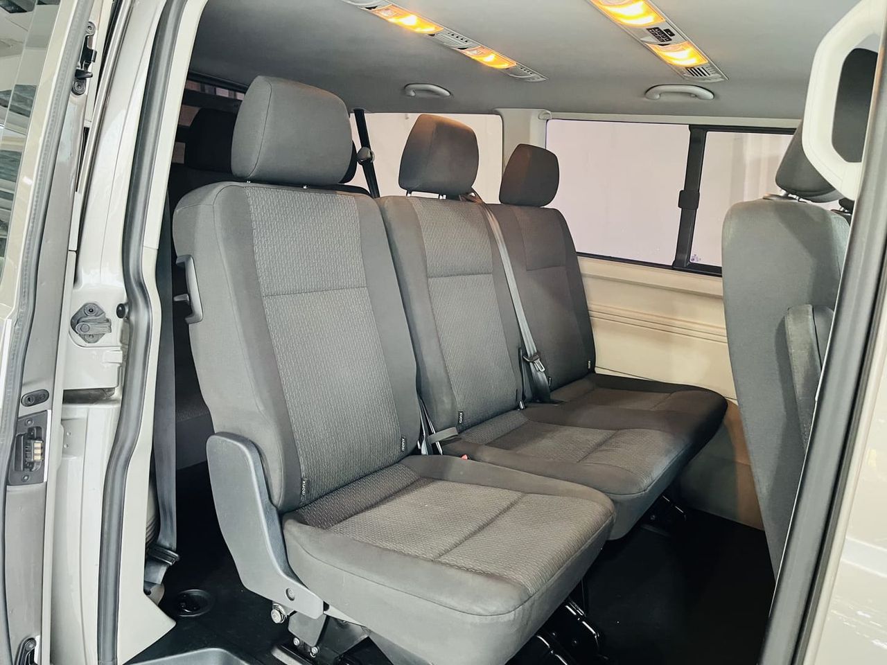 Foto Volkswagen Caravelle 13