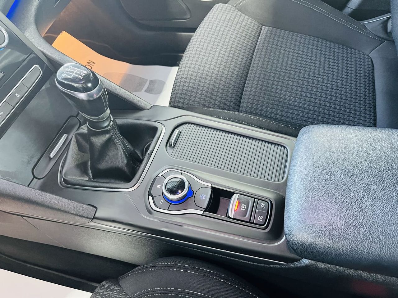 Foto Renault Talisman 15