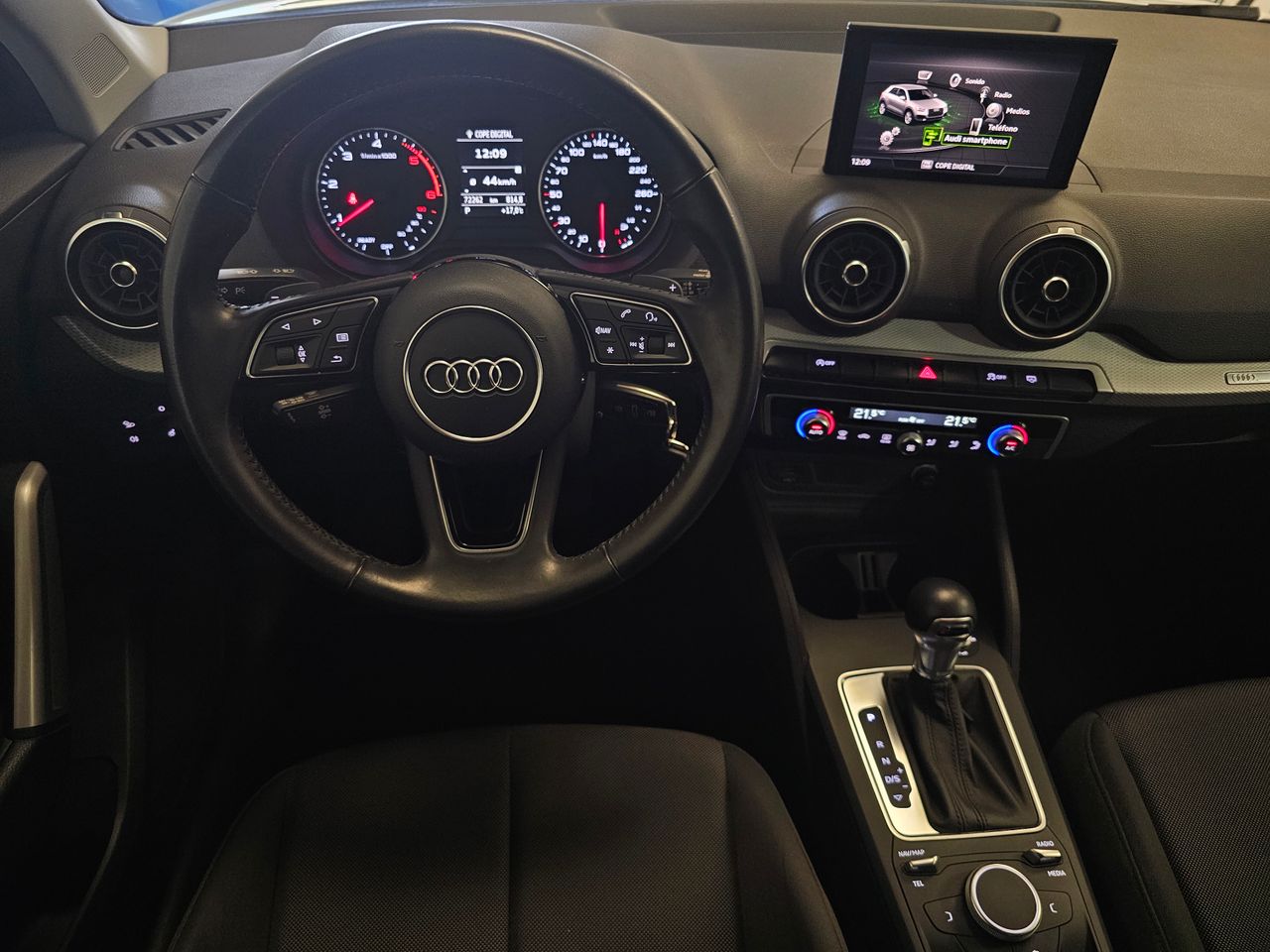 Foto Audi Q2 33