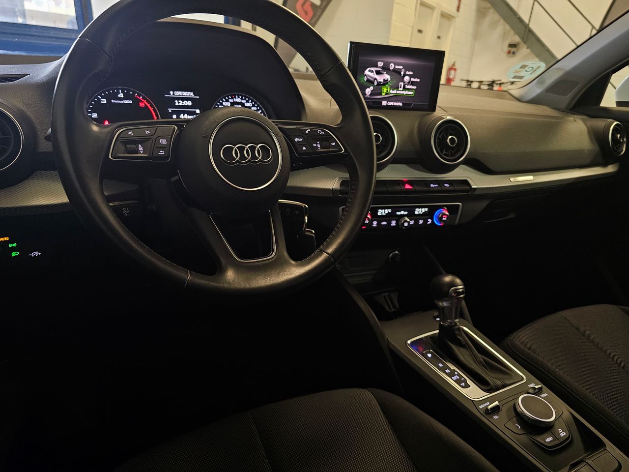 Foto Audi Q2 34