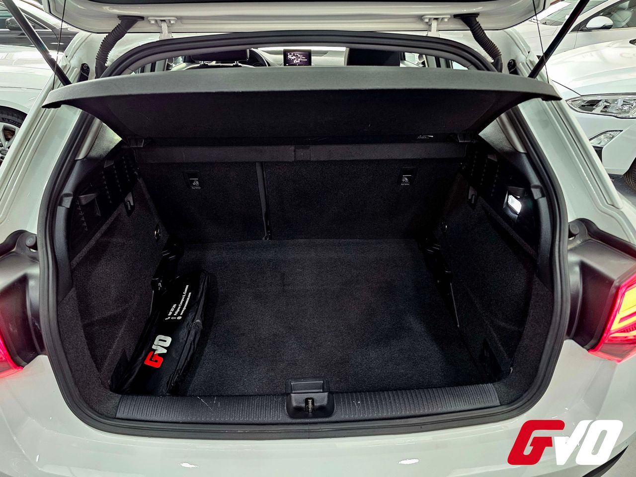 Foto Audi Q2 10
