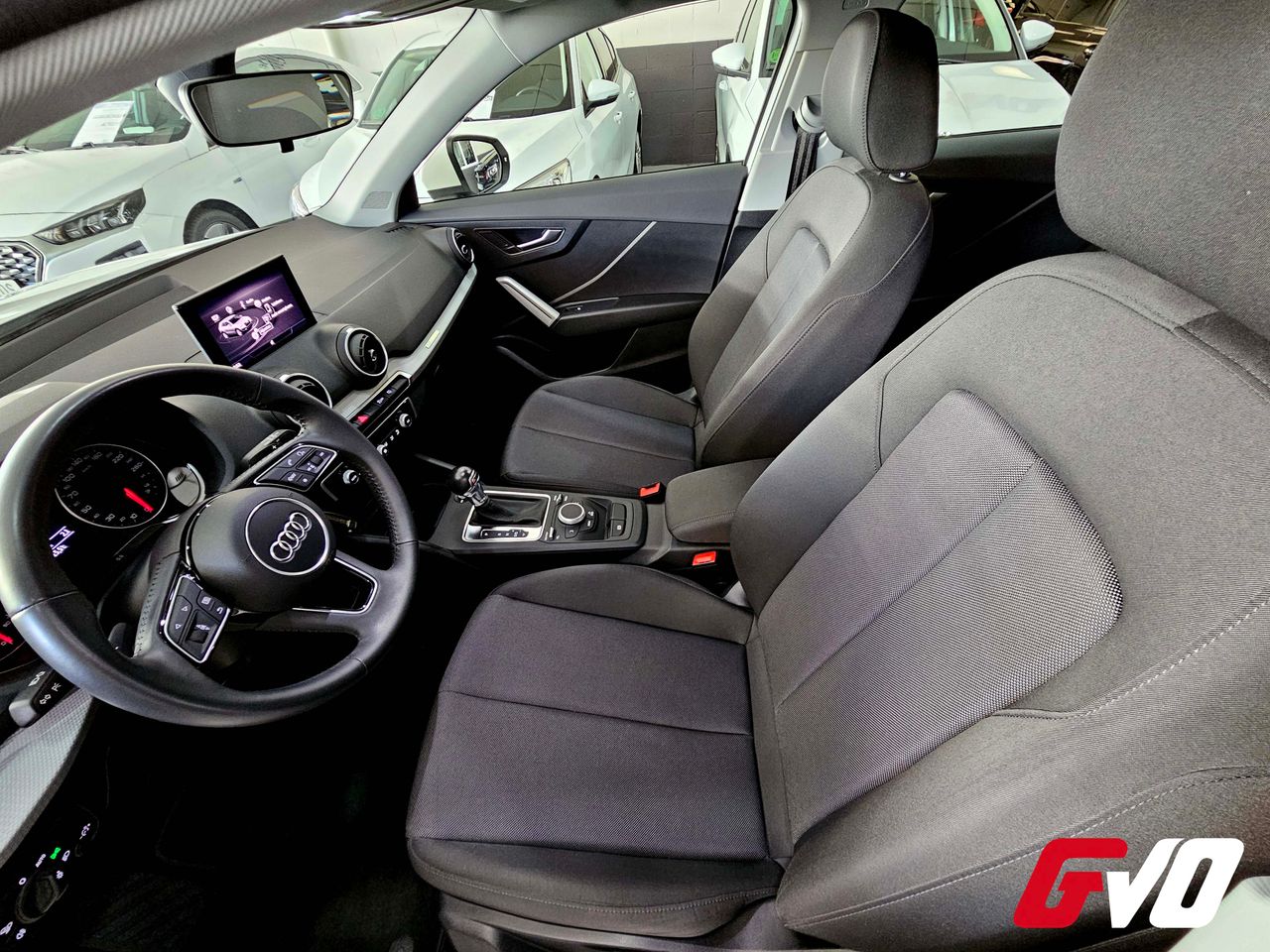 Foto Audi Q2 12