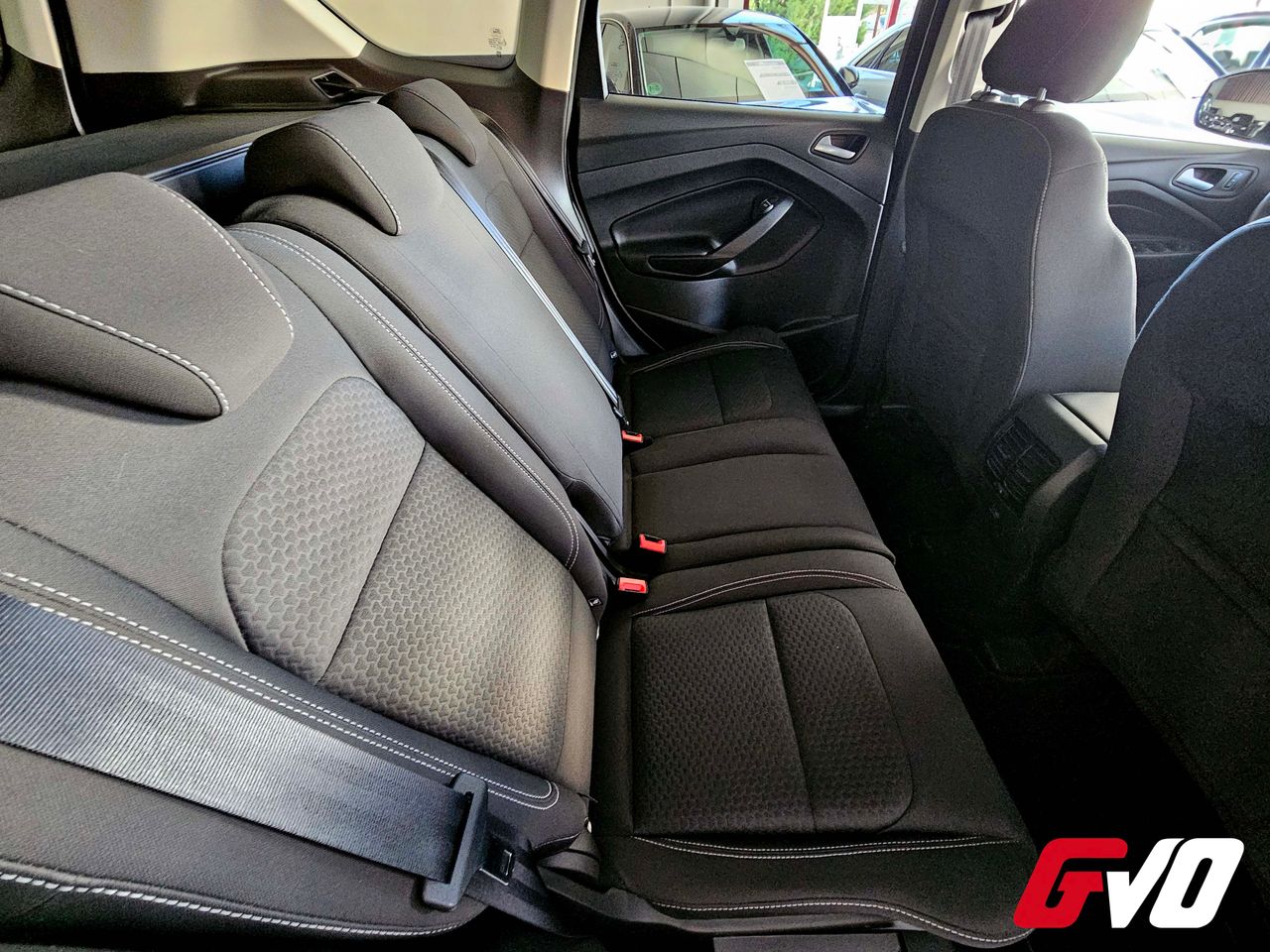 Foto Ford Kuga 17
