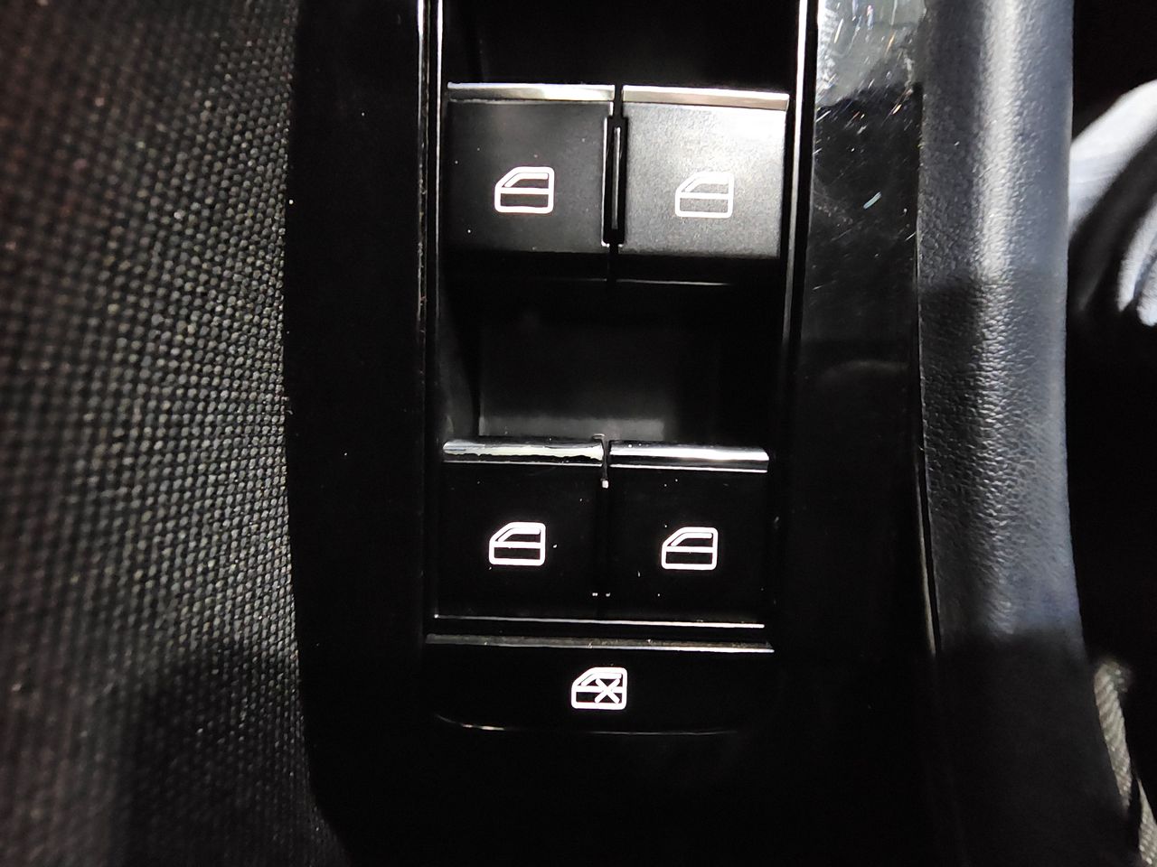 Foto Mazda CX-30 19