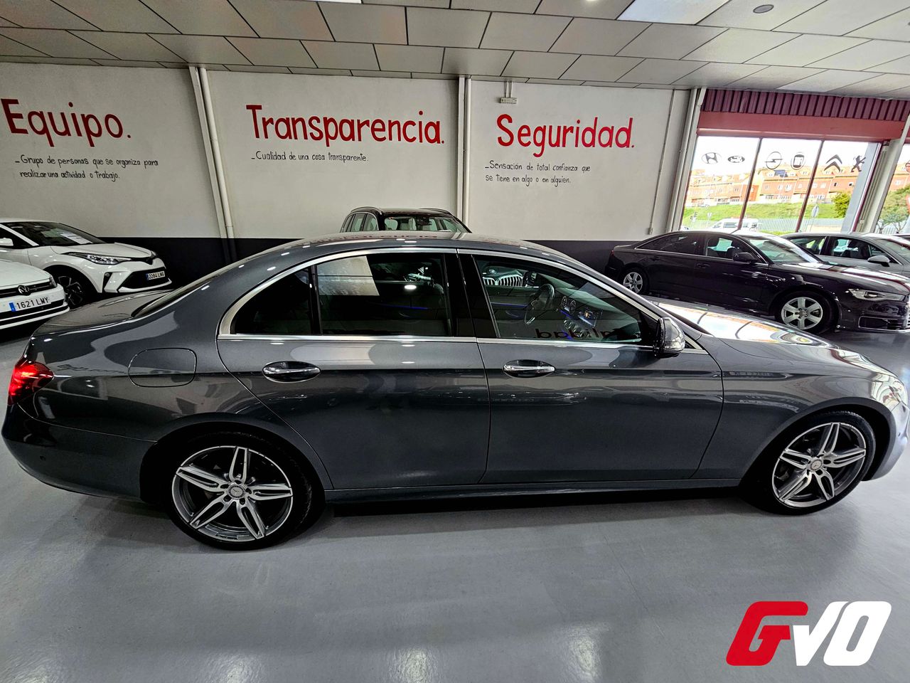 Foto Mercedes-Benz Clase E 4