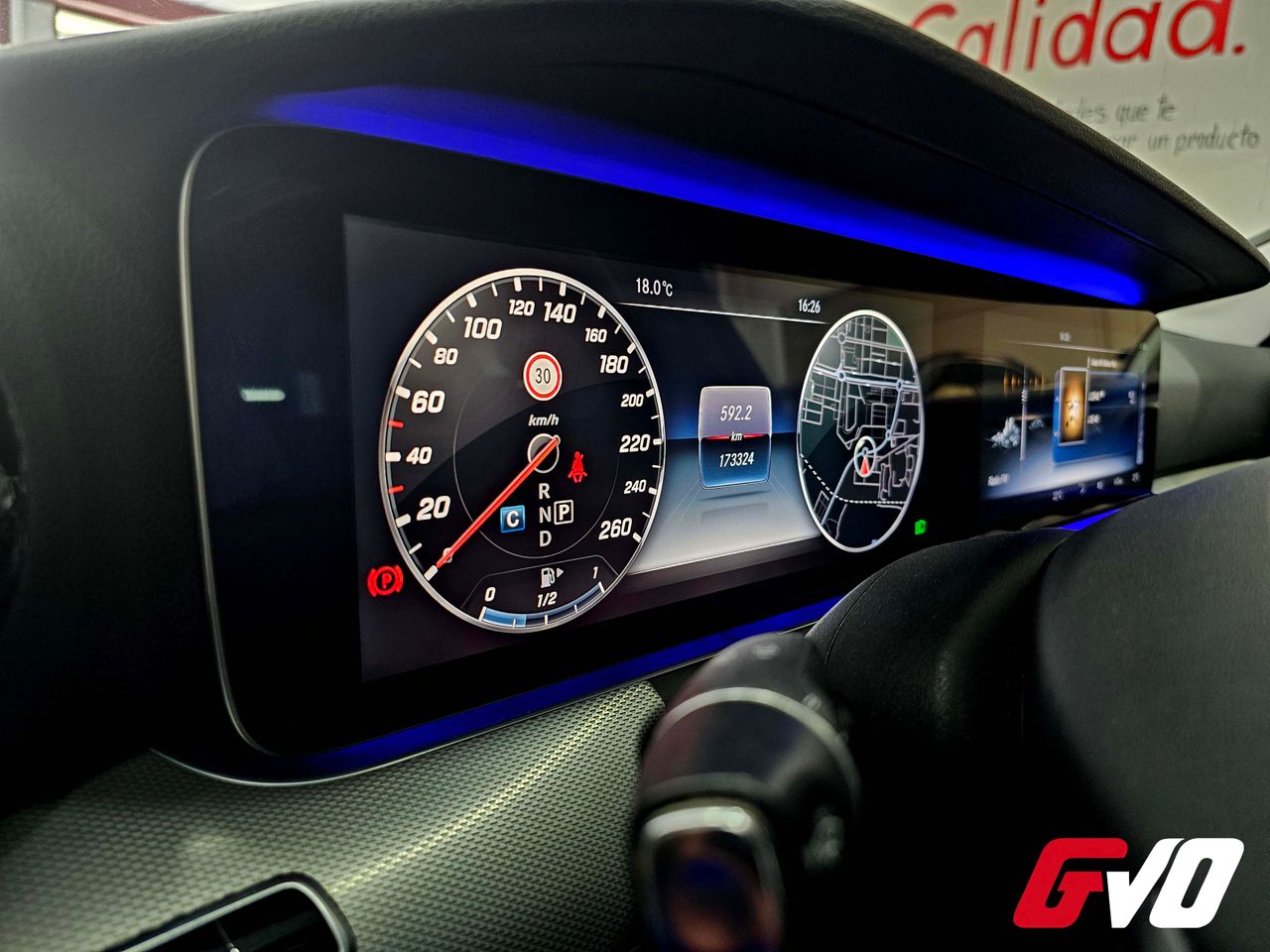 Foto Mercedes-Benz Clase E 25