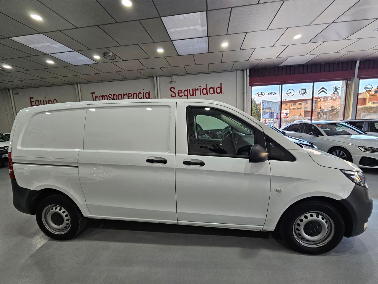 Foto Mercedes-Benz Vito 6
