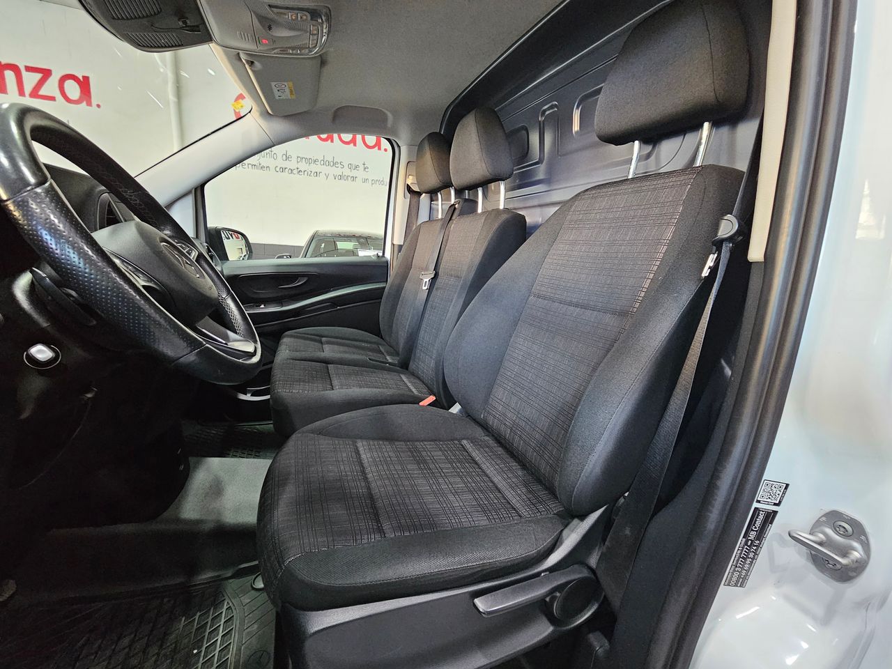 Foto Mercedes-Benz Vito 13