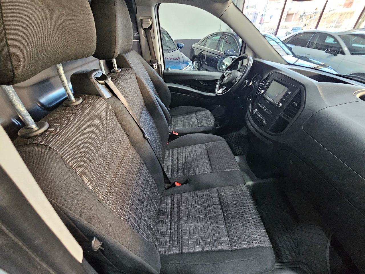 Foto Mercedes-Benz Vito 16