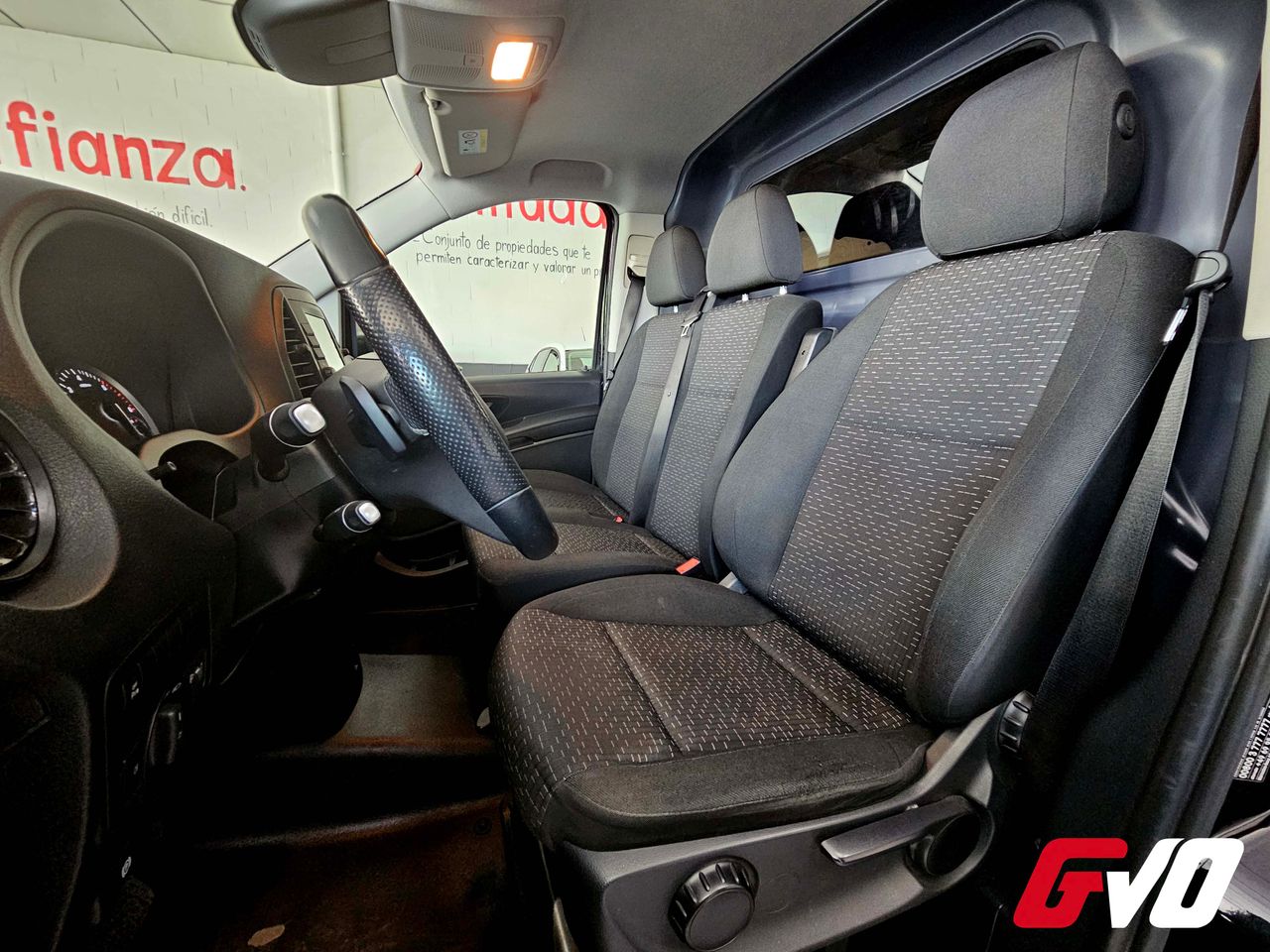 Foto Mercedes-Benz Vito 14