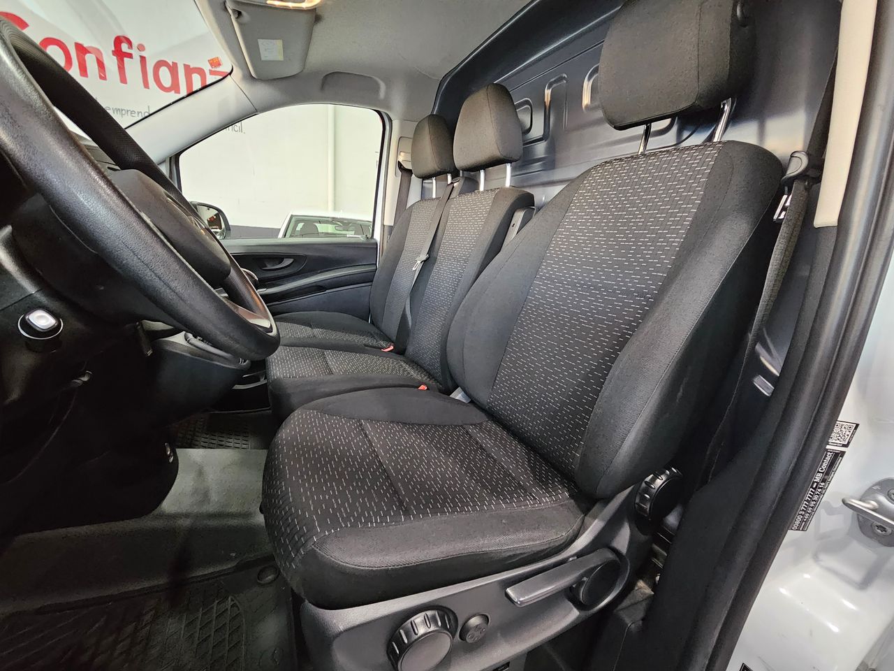 Foto Mercedes-Benz Vito 12