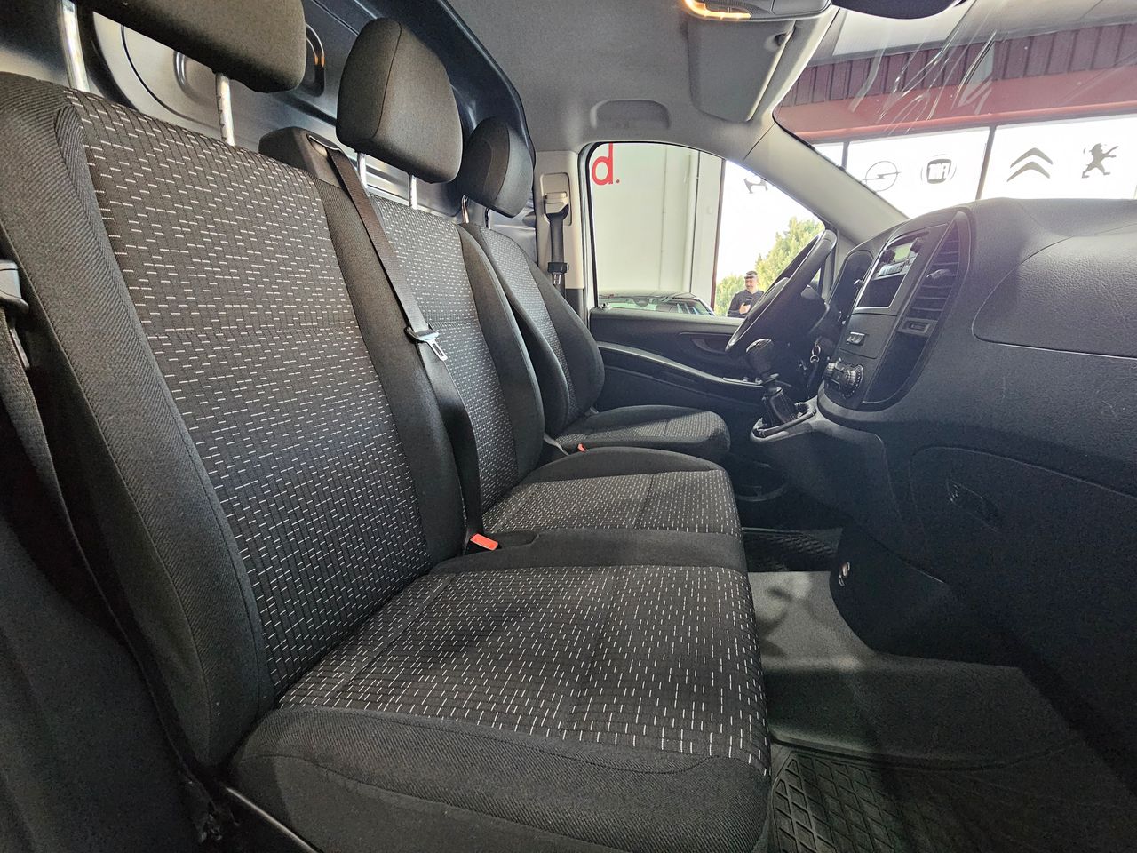 Foto Mercedes-Benz Vito 14
