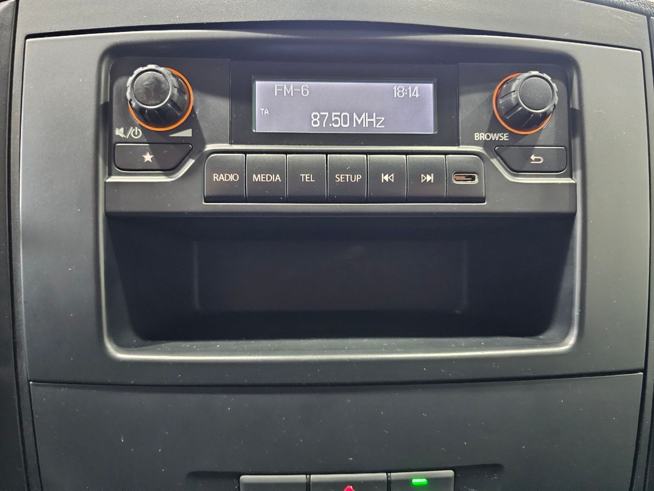 Foto Mercedes-Benz Vito 23