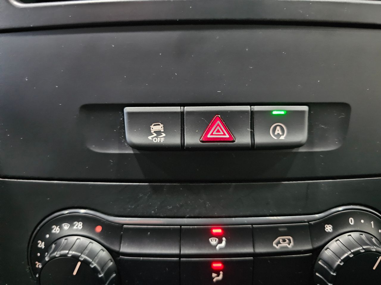 Foto Mercedes-Benz Vito 24